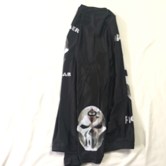 Warhammer camo skull left long sleeve rash guard - Picture 5 of 6